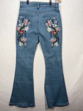 Womens Floral Embroidered Bell Bottom Flare Jeans L Light Wash High Waist 30x30